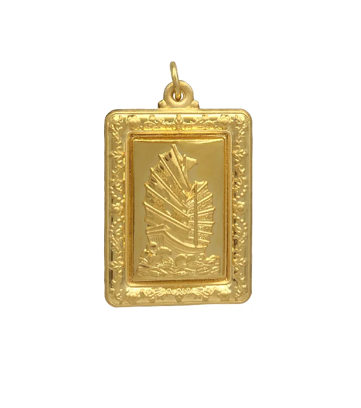 Chinese sailing ship 帆船 pendant (24K)